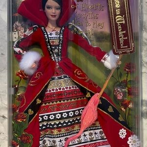 Queen of Hearts Barbie Alice in Wonderland Silver Label 2007 NRFB